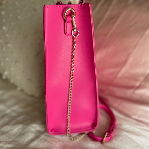 Cakeworthy Barbie Crossbody Bag - Picture 9 of 9